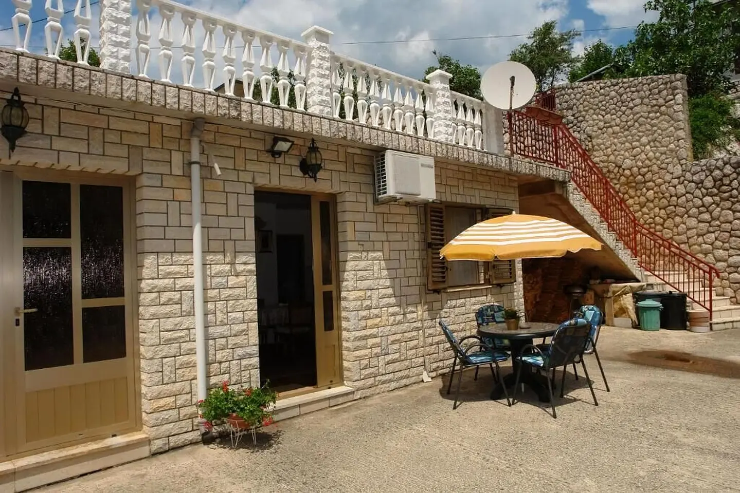 Ferienwohnung in Novi Vinodolski  999203379 31630