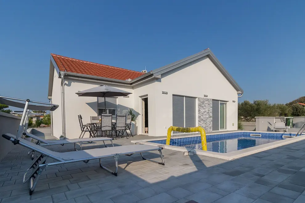 Ferienwohnung in Nin mit Pool 999207191 35259