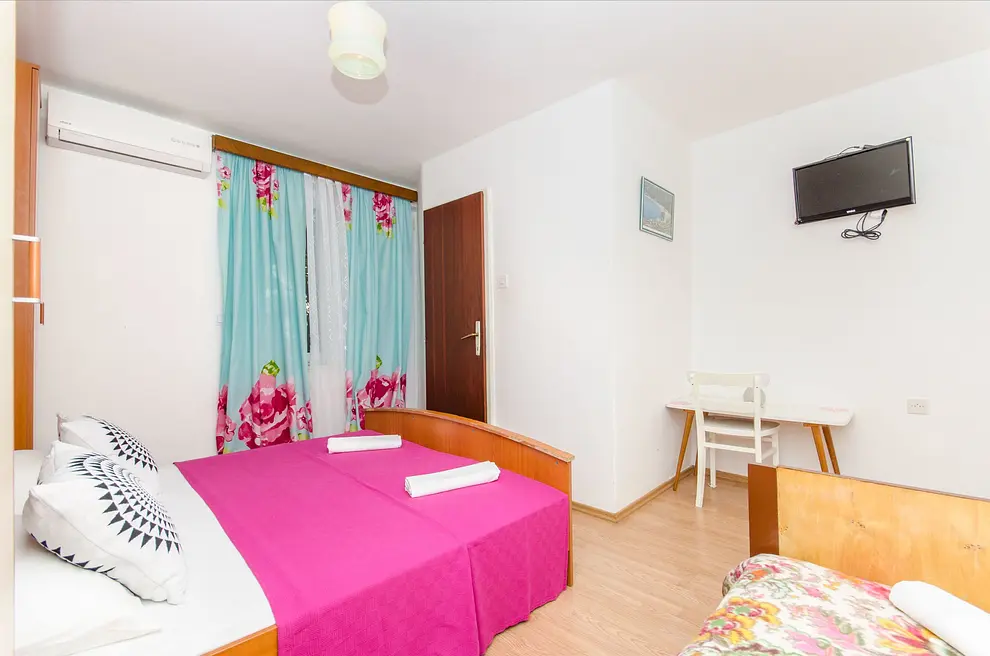 Ferienappartment in Makarska  66122680 10111