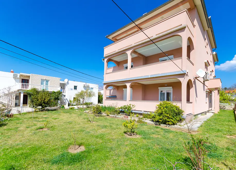 Ferienwohnung in Rab  999206514 34615 – Foto 1