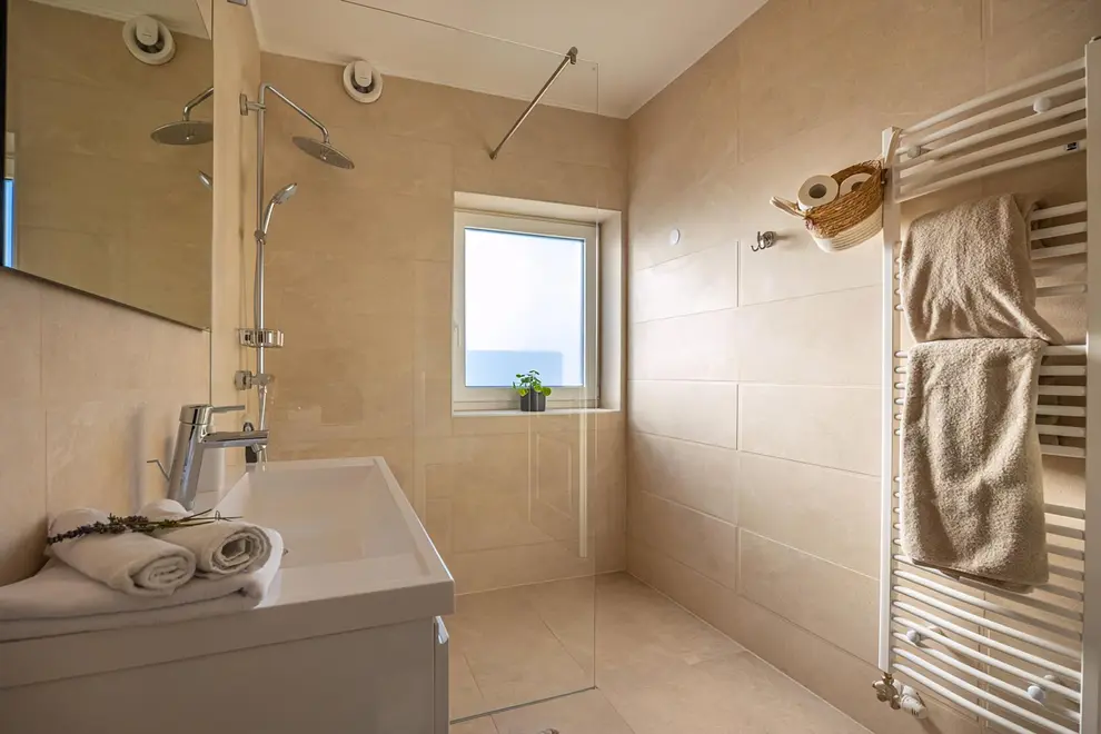 Ferienhaus in Novi Vinodolski mit Pool 999210152 38030 – Foto 2
