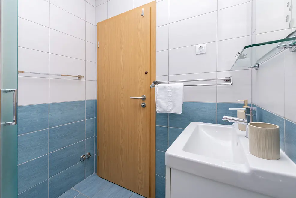 Ferienwohnung in Baska Voda  999209697 37611