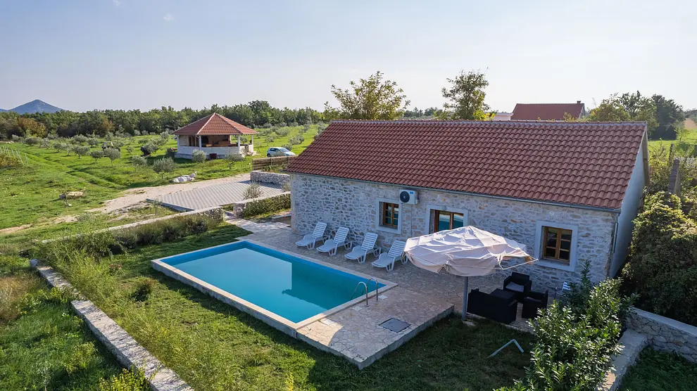 Ferienwohnung in Biograd mit Pool und haustiergeeignet 66139006 21865