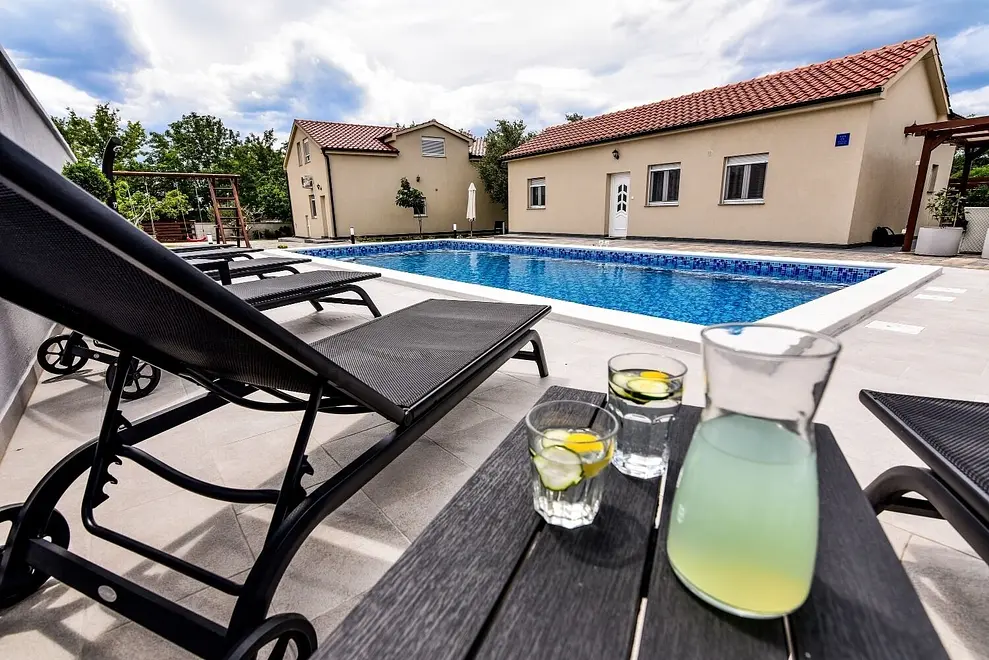 Ferienwohnung in Nin mit Pool 66153748 27317