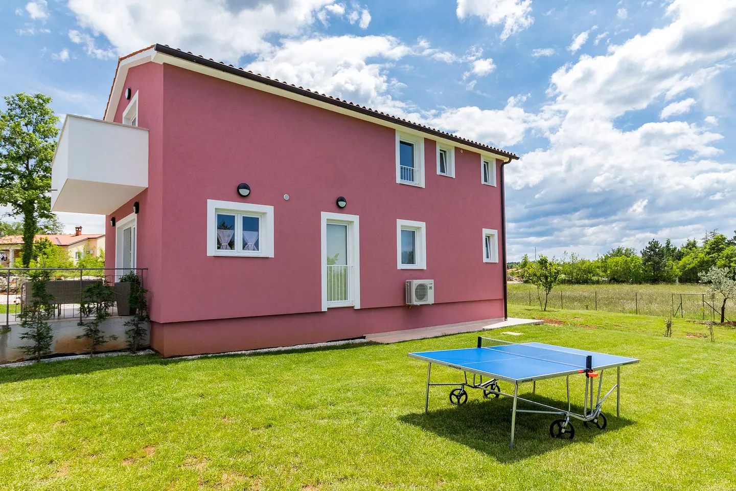 Ferienhaus in Tinjan mit Pool und haustiergeeignet 999208249 36226
