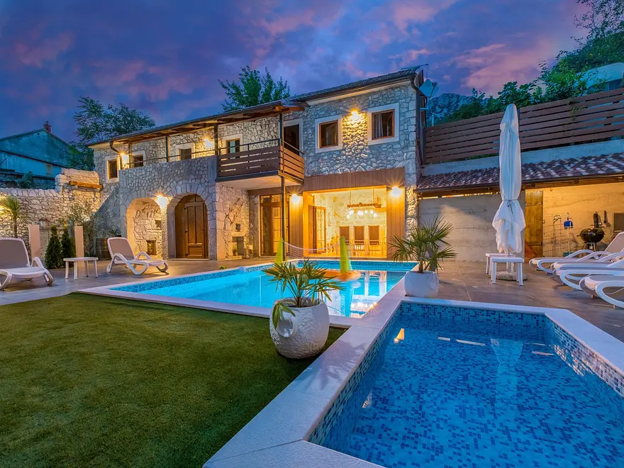 Ferienhaus in Crikvenica mit Pool und haustiergeeignet 66130834 16340