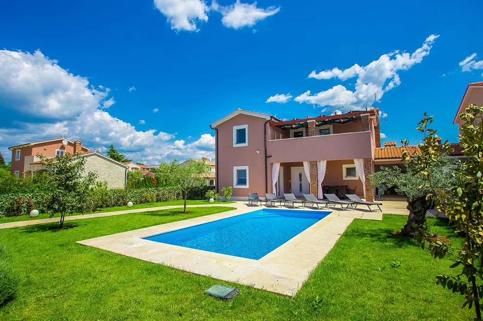 Ferienhaus in Kastelir-Labinci mit Pool 66124623 11581