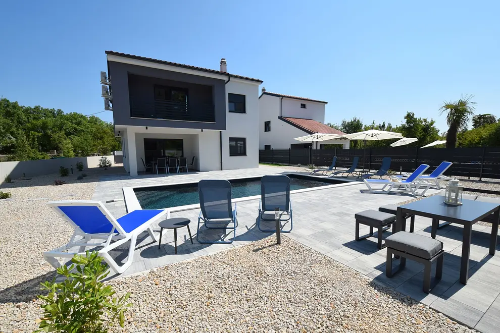 Ferienhaus in Dobrinj mit Pool 66143027 24540