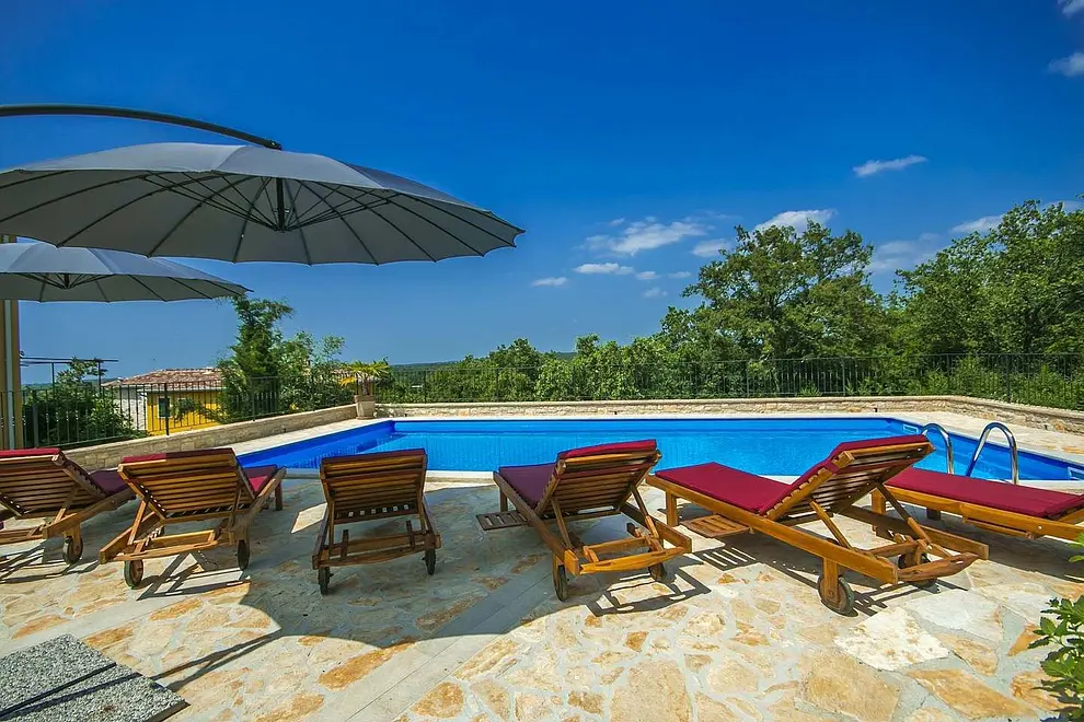 Ferienhaus in Porec mit Pool und haustiergeeignet 66124625 11582