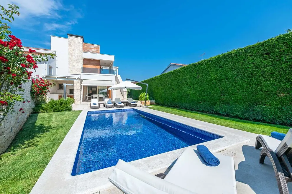 Ferienhaus in Porec mit Pool und haustiergeeignet 66128846 14896