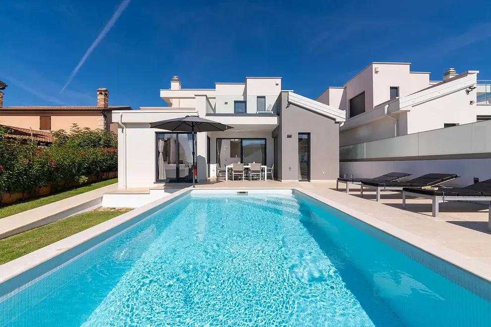 Ferienhaus in Kastelir-Labinci mit Pool 66134394 19167