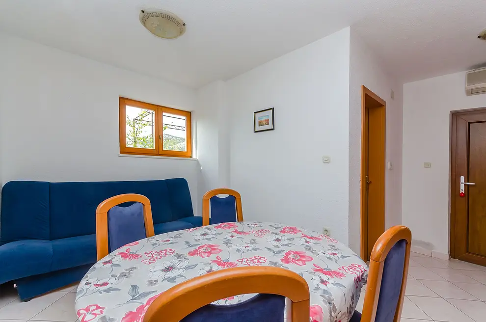 Ferienwohnung in Seget mit Pool 999203172 31428 – Foto 2