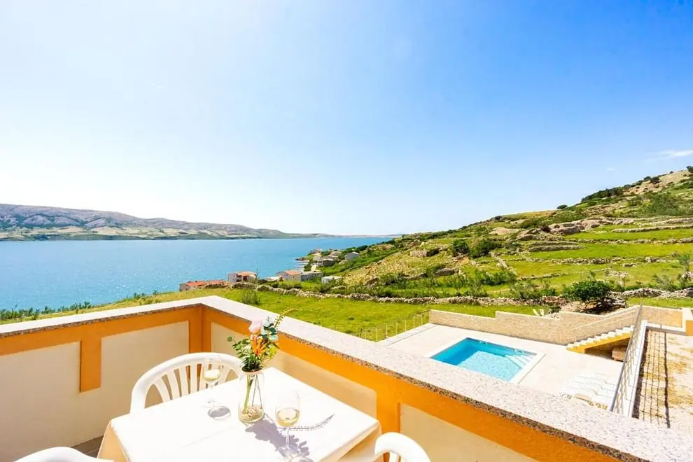 Ferienwohnung in Pag mit Pool und haustiergeeignet 66152435 26320