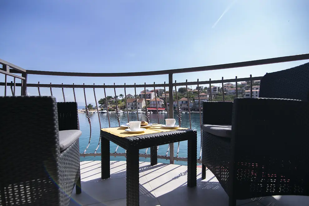 Ferienappartment in Solta  66139012 21876