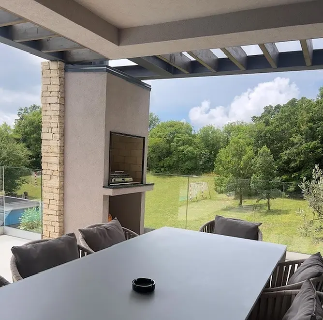 Ferienhaus in Nedescina mit Pool 999212982 40532