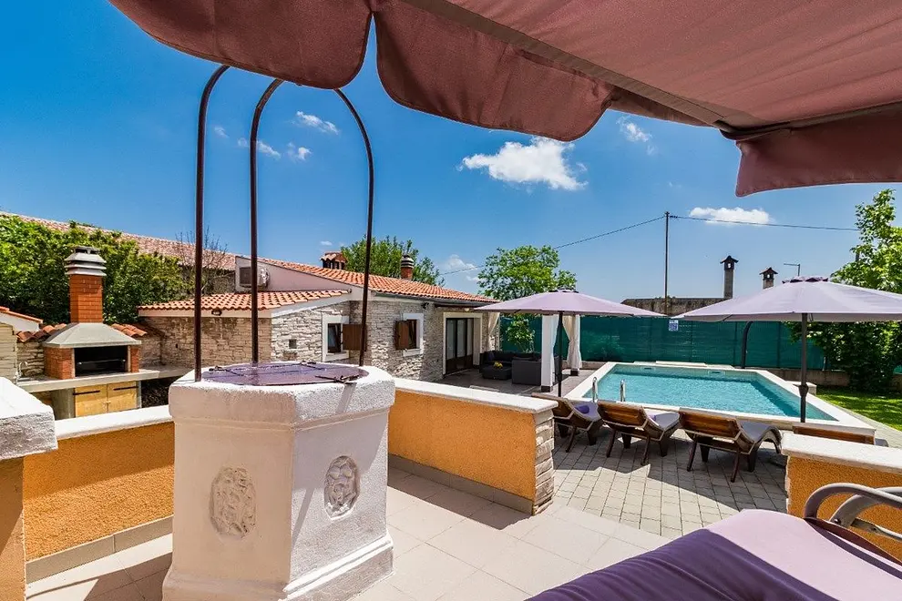 Ferienhaus in Zminj mit Pool 66123736 10987