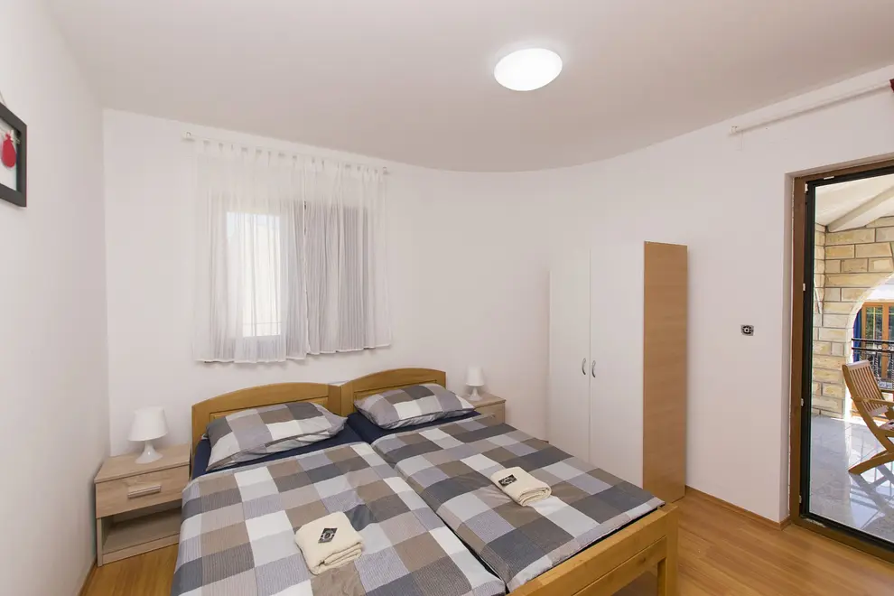 Ferienappartment in Starigrad  999207039 35116