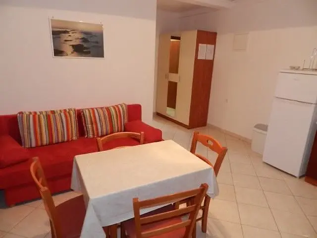 Ferienwohnung in Murter  6612214 29337