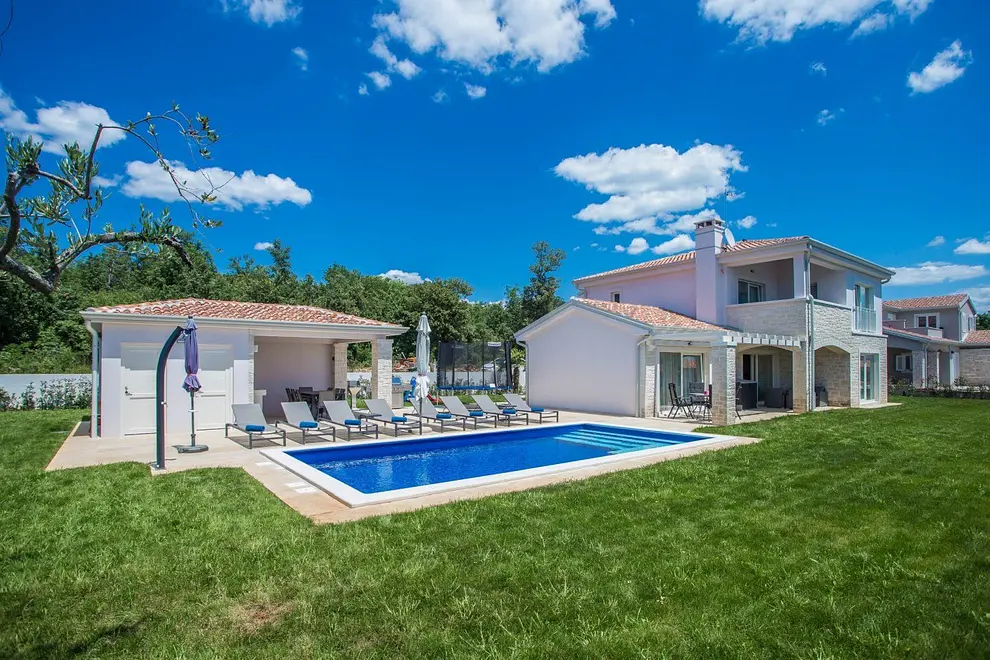 Ferienhaus in Kastelir-Labinci mit Pool und haustiergeeignet 66128358 14545