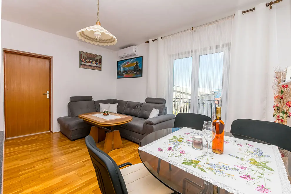 Ferienwohnung in Omis  66116180 5650