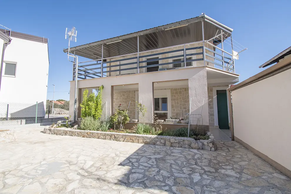 Ferienwohnung in Pirovac  999210124 38002