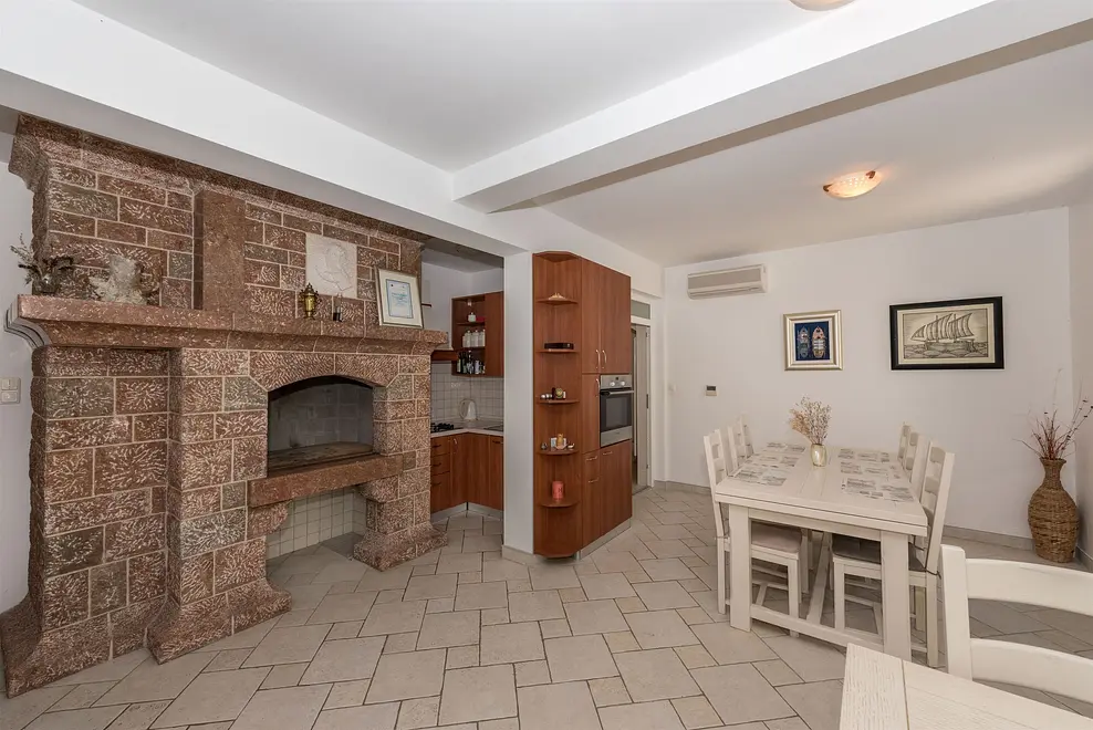 Ferienhaus in Murter mit Pool und haustiergeeignet 999203066 31325