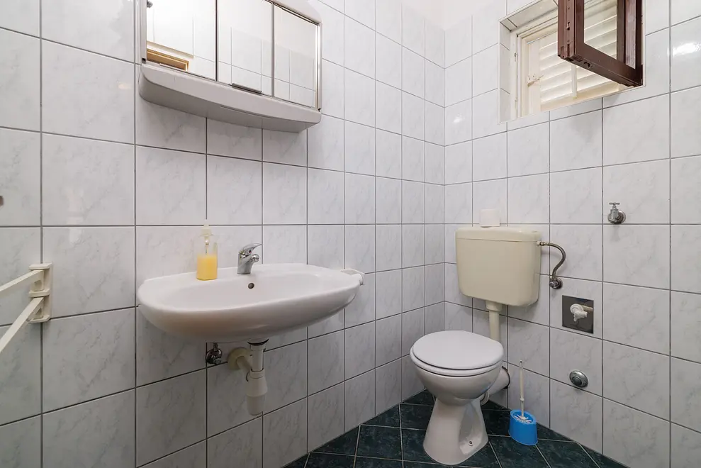 Badezimmer 2