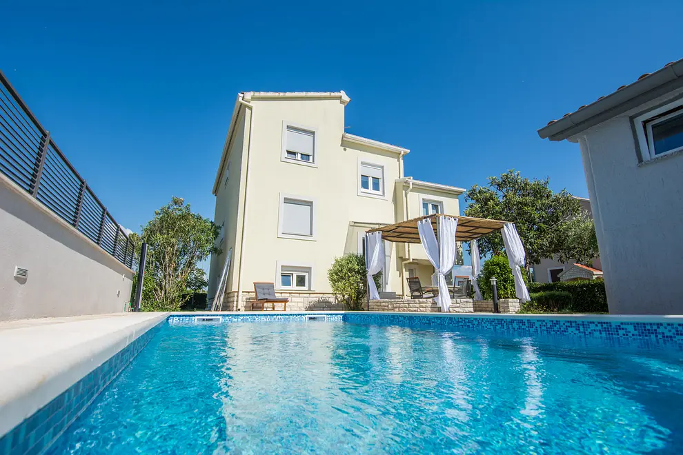 Ferienwohnung in Zadar mit Pool 999205322 33486 – Foto 2