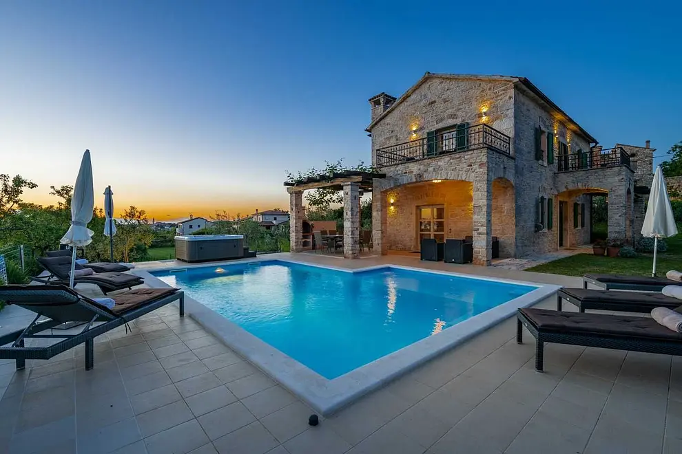 Ferienhaus in Porec mit Pool und haustiergeeignet 66125159 11976