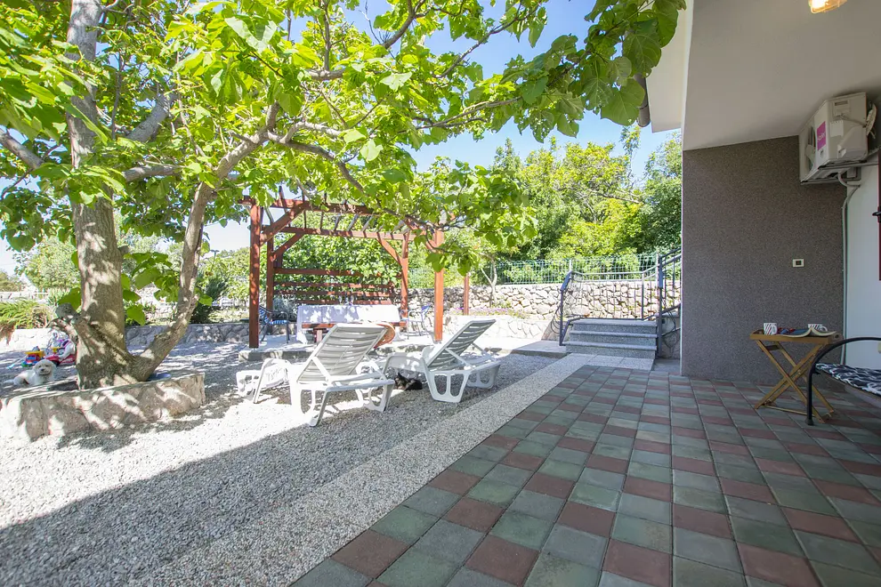 Ferienwohnung in Karlobag mit Pool und haustiergeeignet 66159745 29761