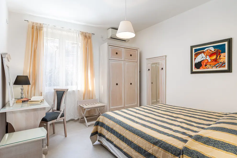 Schlafzimmer 7