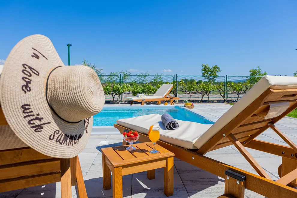 Ferienwohnung in Drnis mit Pool und haustiergeeignet 66137414 20648