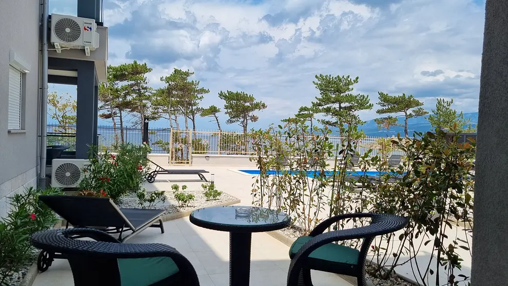 Ferienappartment in Dobrinj mit Pool 66140800 23007