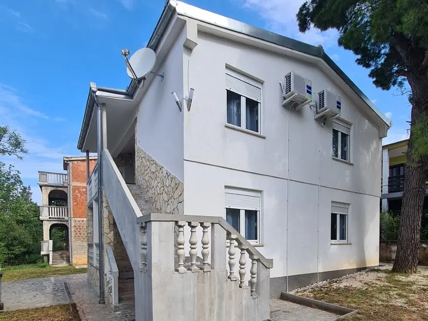 Ferienwohnung in Starigrad  999211129 38944