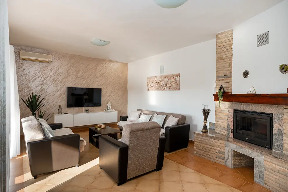 Ferienwohnung in Galovac mit Pool und haustiergeeignet 66116816 5940