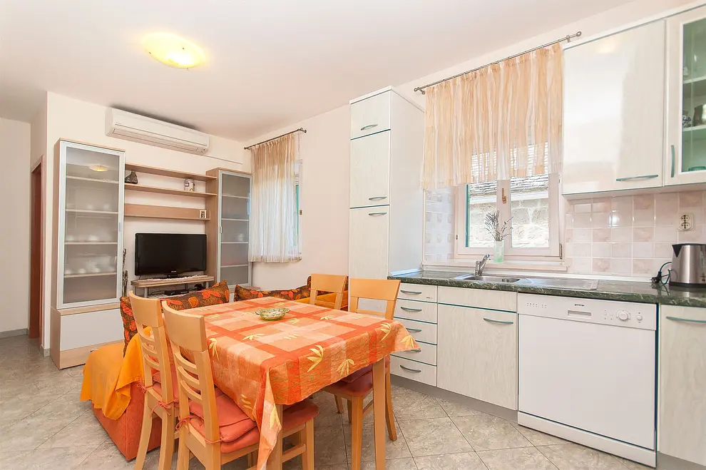 Ferienwohnung in Brac  66120433 8436