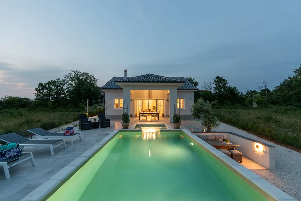 Ferienhaus in Zminj mit Pool 999209372 37298 – Foto 2