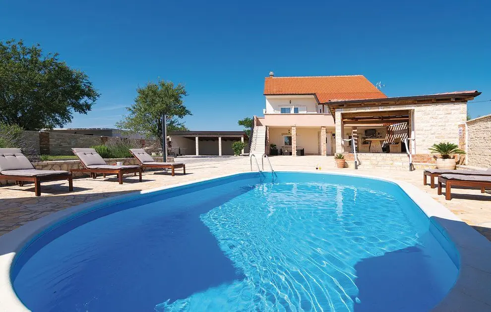 Ferienwohnung in Sukosan mit Pool und haustiergeeignet 66158419 29235