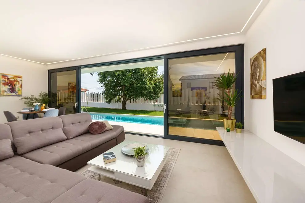 Ferienhaus in Novigrad in Dalmatien mit Pool und haustiergeeignet 66130229 15865