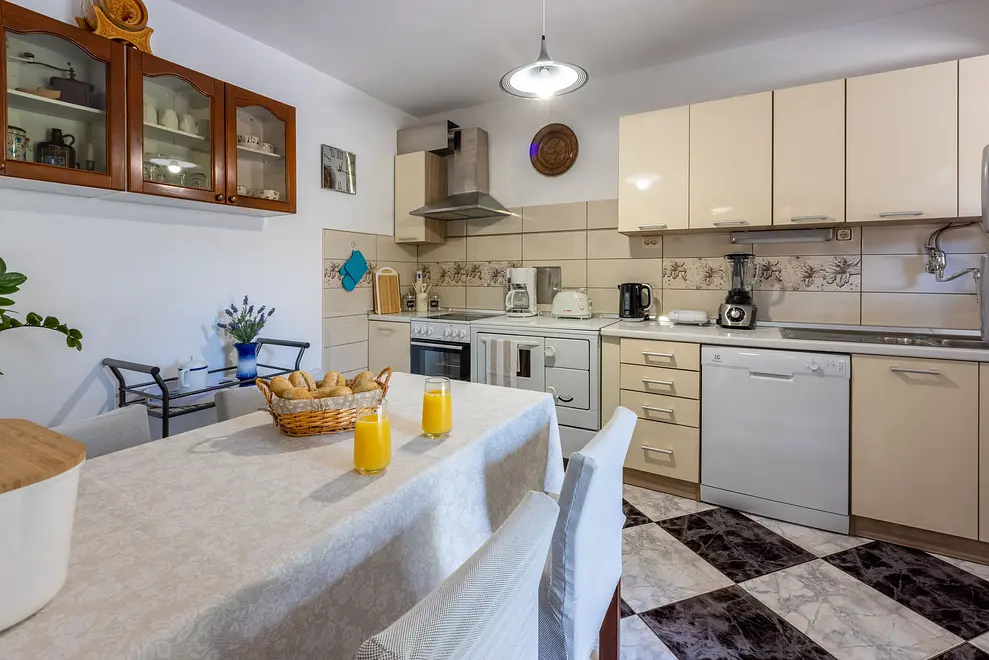 Ferienhaus in Crikvenica mit Pool 66134259 19075