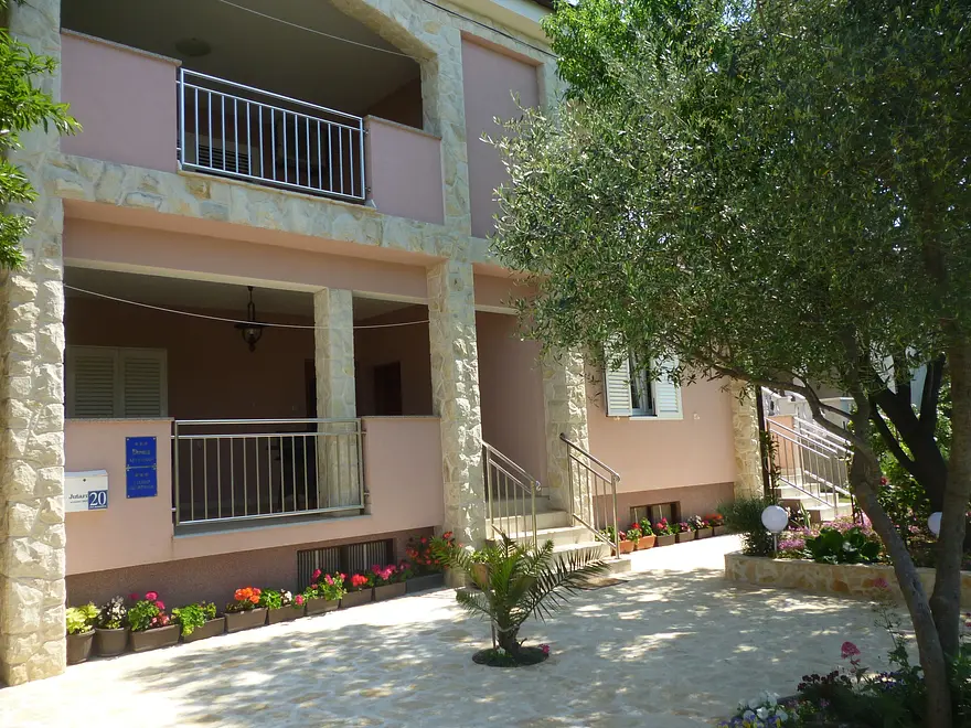 Ferienwohnung in Starigrad  999205894 34025