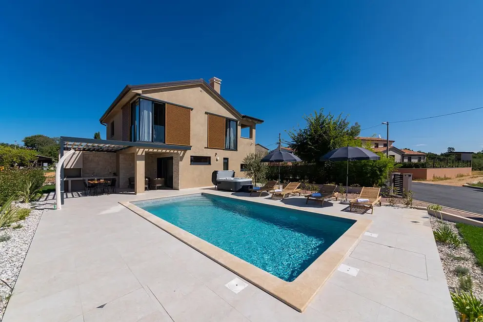 Ferienhaus in Porec mit Pool 66134272 19081