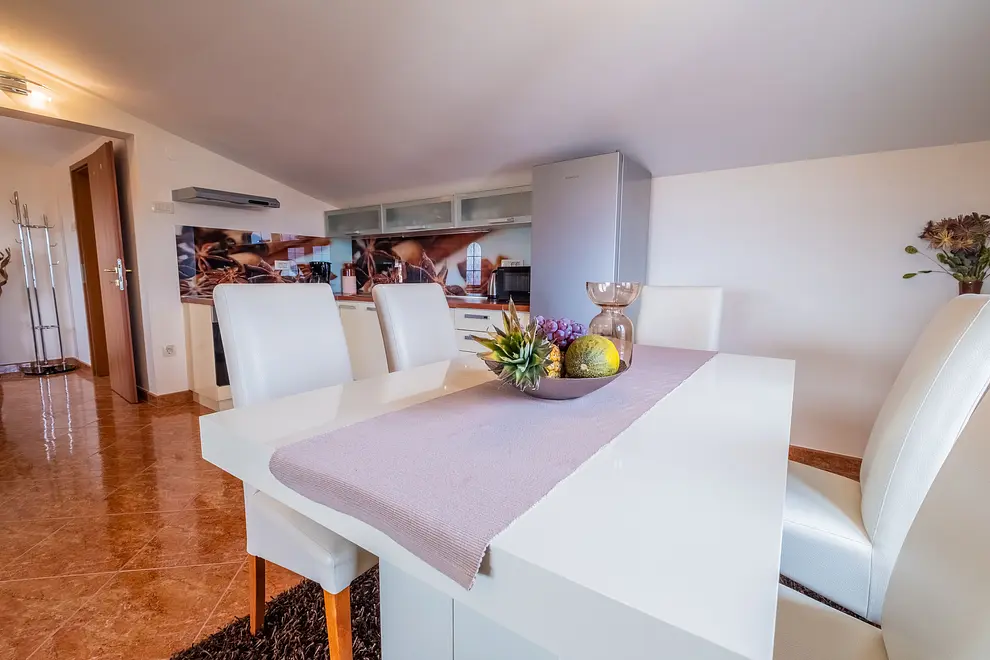 Ferienwohnung in Novi Vinodolski  999208975 36919