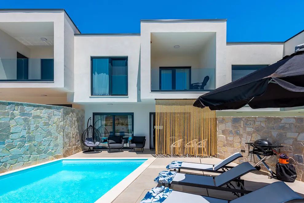 Ferienhaus in Vodice mit Pool 66143588 24690