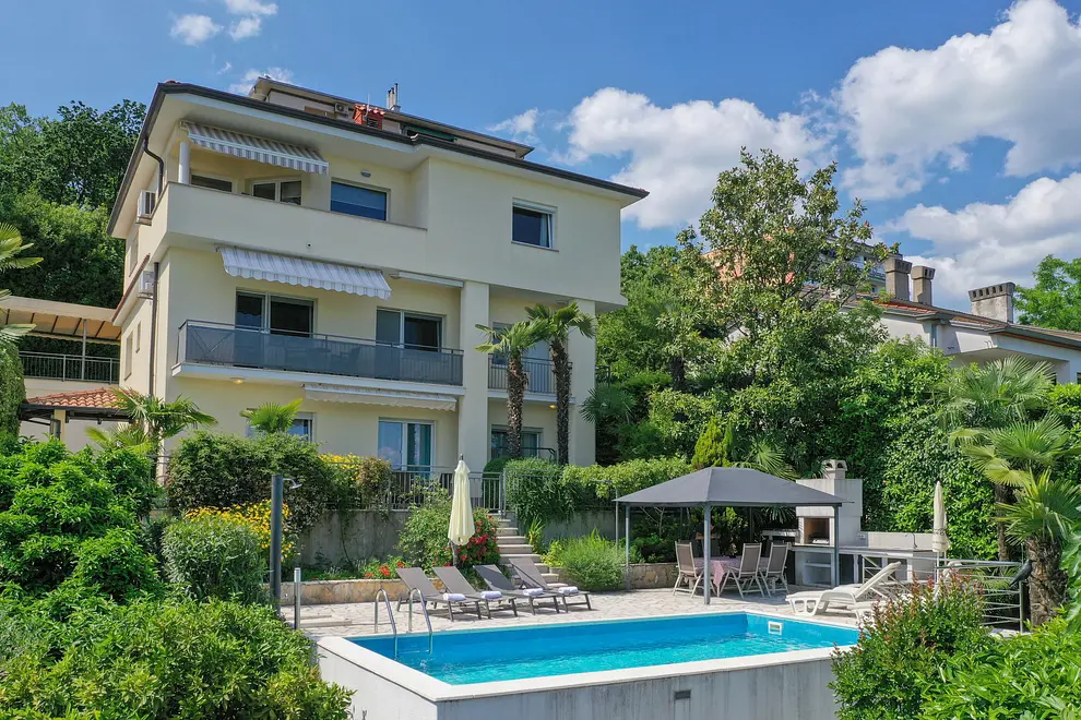 Ferienwohnung in Opatija mit Pool und haustiergeeignet 66121759 9515