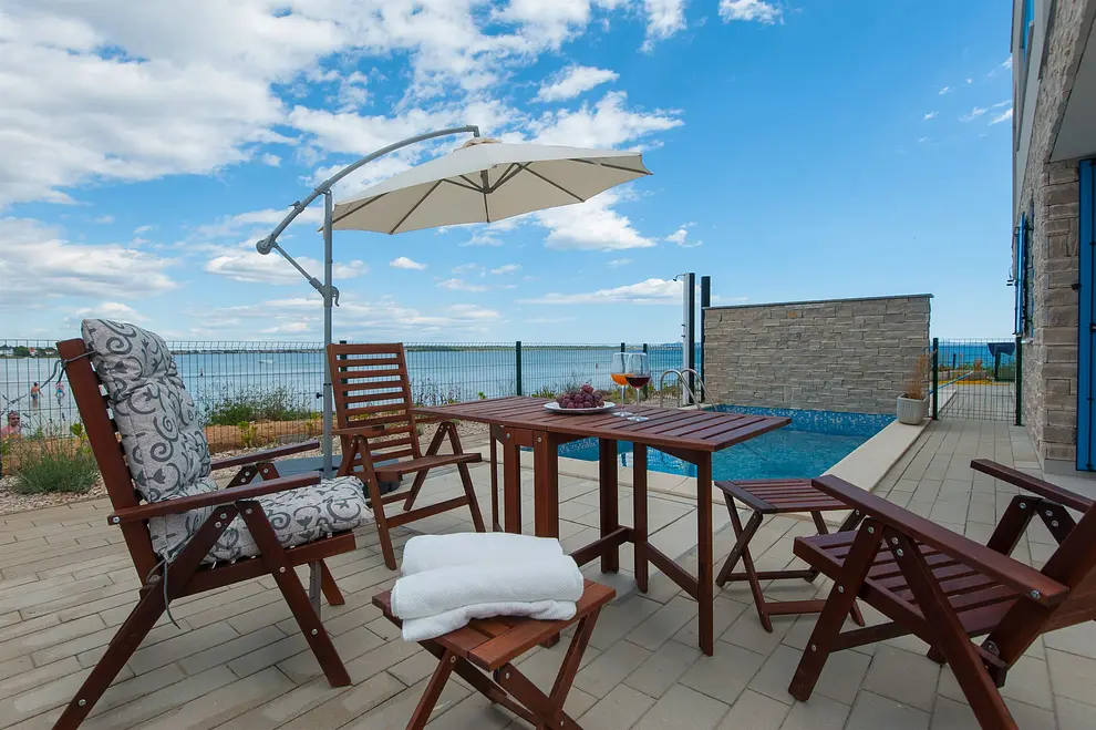 Ferienhaus in Nin mit Pool und haustiergeeignet 66125404 12148