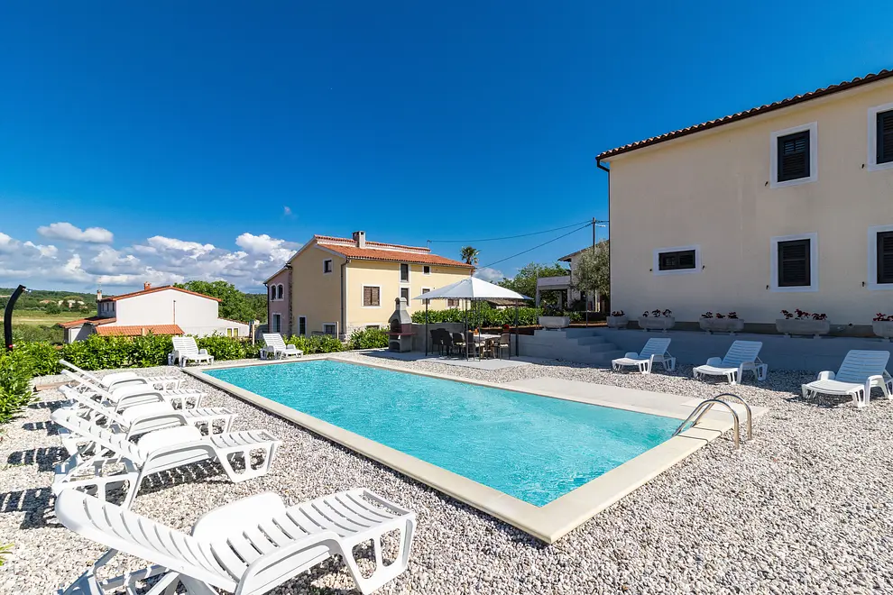 Ferienwohnung in Porec mit Pool und haustiergeeignet 999212828 40396