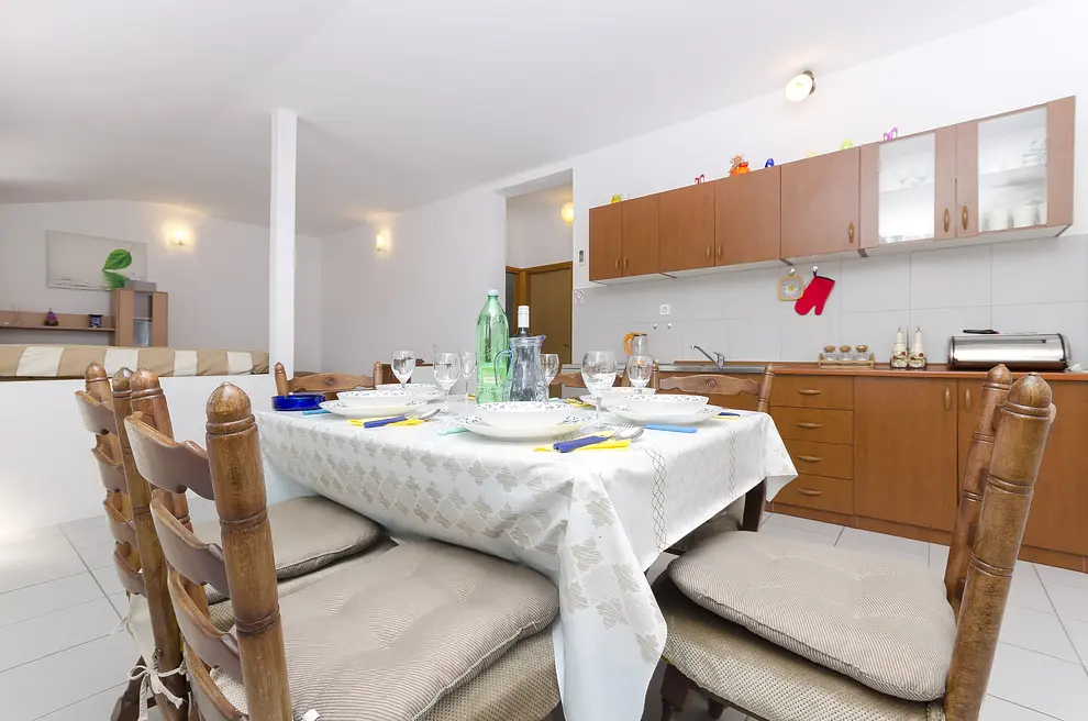 Ferienwohnung in Tribunj mit Pool 999205613 33755