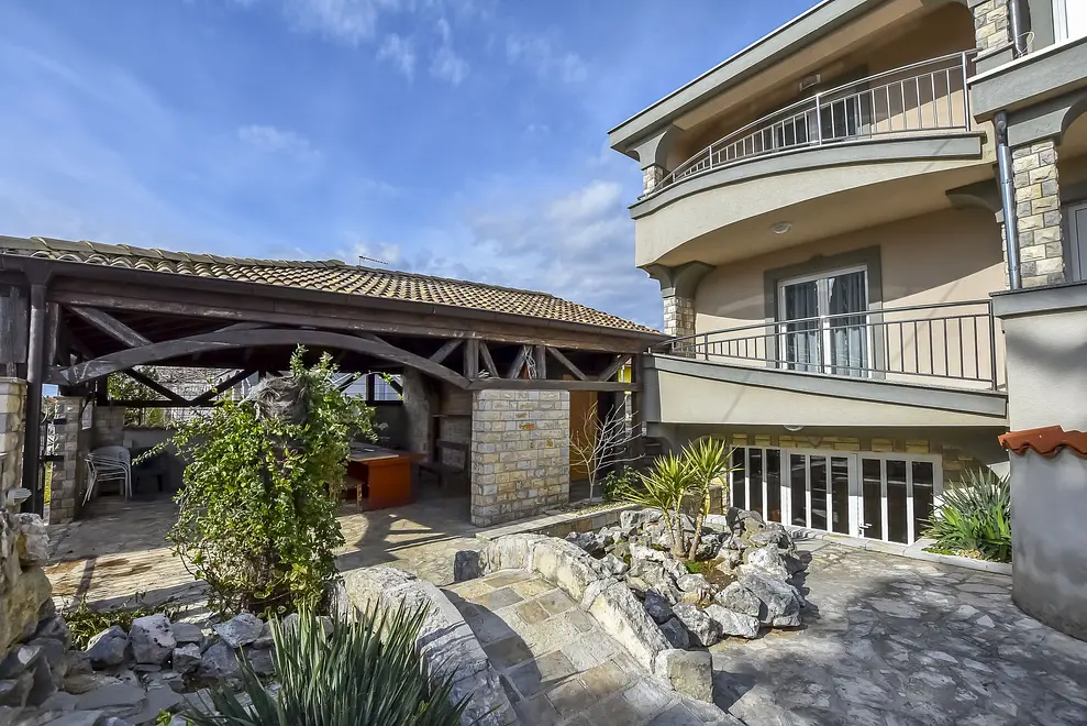 Ferienwohnung in Biograd mit Pool und haustiergeeignet 66138909 21774