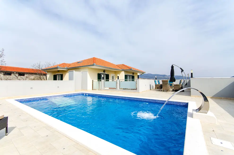 Ferienhaus in Split mit Pool 66135679 19584